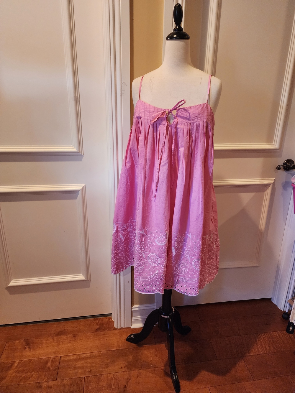 Women’s Pink Sleeveless Cotton dress with Embroidered Hem